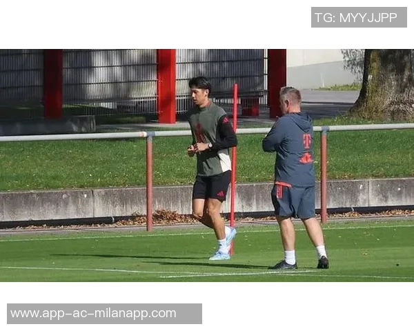 戴维斯恢复训练进展顺利预计很快回归拜仁合练 戴维斯恢复训练进展顺利预计很快回归拜仁合练