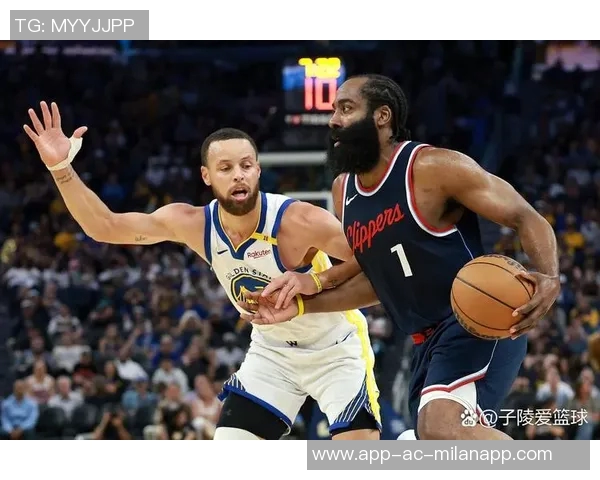 哈登强调防守是球队本赛季成功的核心要素与关键所在 哈登强调防守是球队本赛季成功的核心要素与关键所在