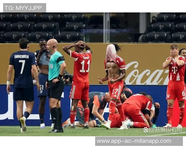 穆西亚拉首次恢复有球训练戴维斯即将回归合练状态 穆西亚拉首次恢复有球训练戴维斯即将回归合练状态