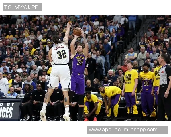 浓眉引领湖人夺冠攻防兼备价值超东契奇的深度解析