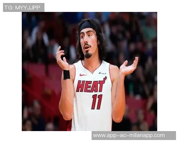 哈克斯盛赞约维奇潜力无限称其为球队带来全新战术活力