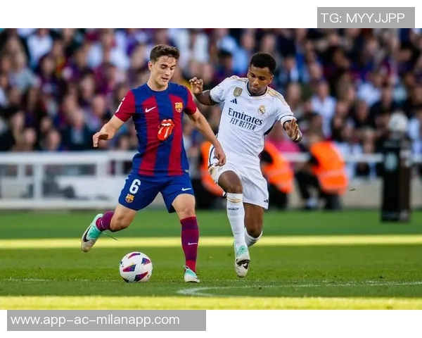 巴萨瞄准19岁荷兰中场新星斯米特本赛季表现出色出场26次打进2球